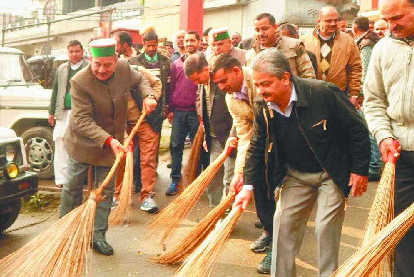 helth minister participate mission clean