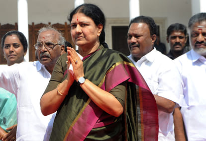 panneerselvam resignation, shashikali will be next CM of tamilnadu