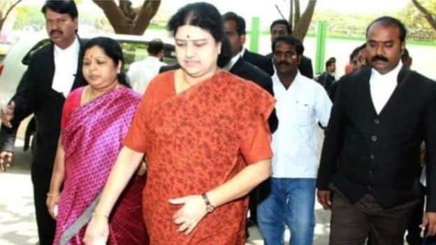 How Shashikala become successor of j Jayalalitha 