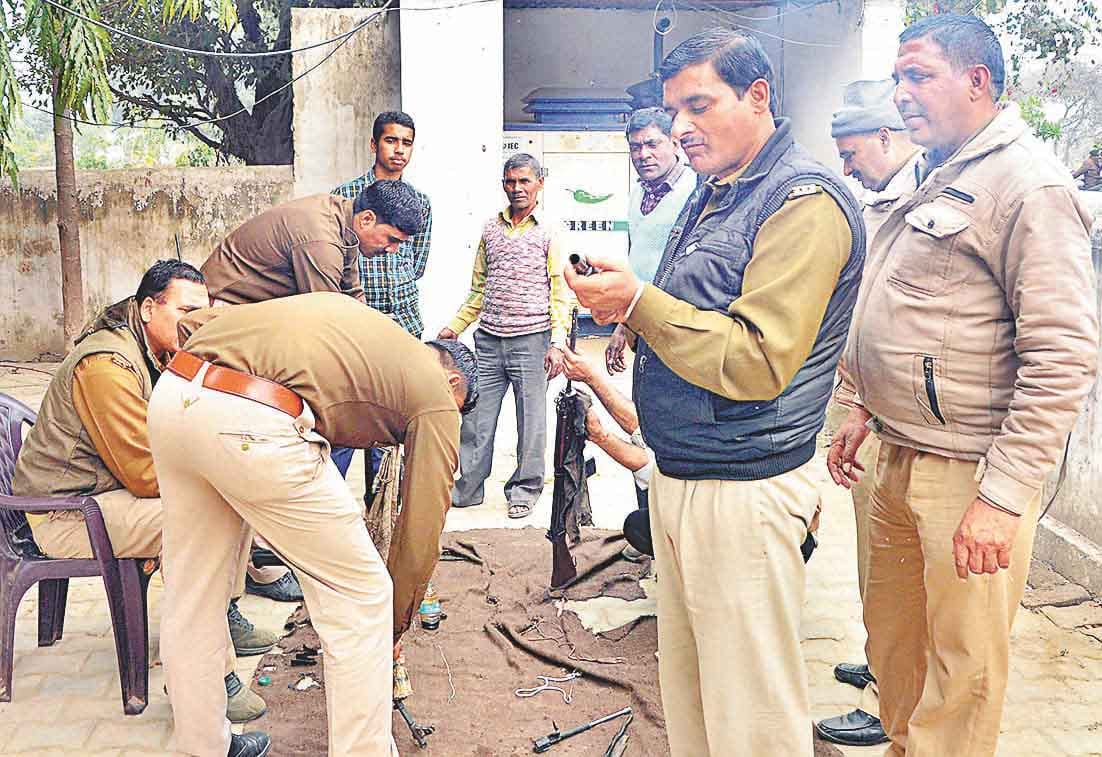 police ke jank lagi raifhal
