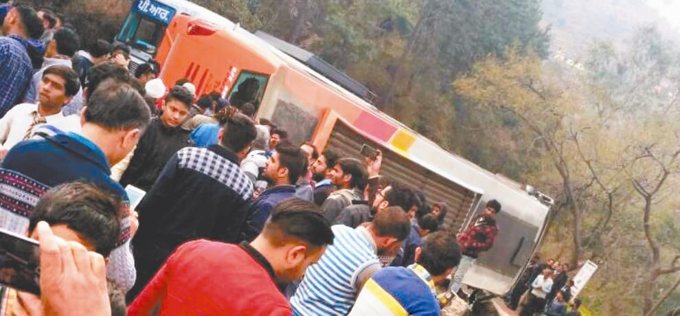 school bus took accident one died and eight injuried