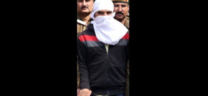 After the encounter, rogue police handle up prize