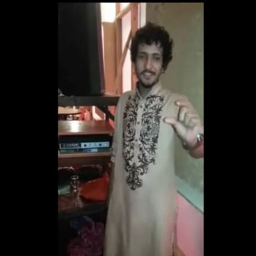 Man In Pakistan Turns Head In 180 Degrees