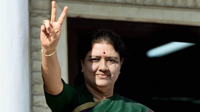 Sasikala is next Tamil Nadu CM, May take oath on tuesday