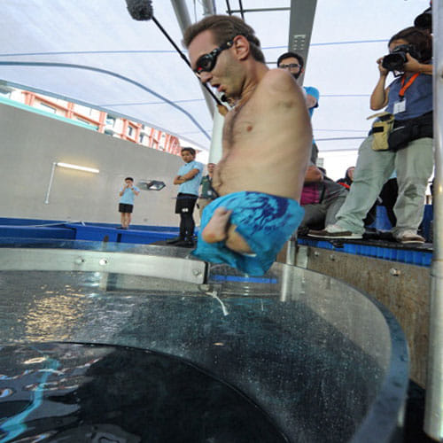Success Story Of Motivational Speaker Nick Vujicic, Man Who Born Without Arms And Legs