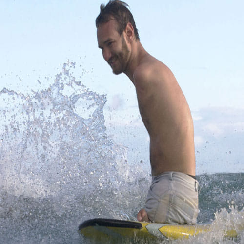 Success Story Of Motivational Speaker Nick Vujicic, Man Who Born Without Arms And Legs