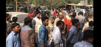 A raging fire in the petrol tank of the car, six people Scorched