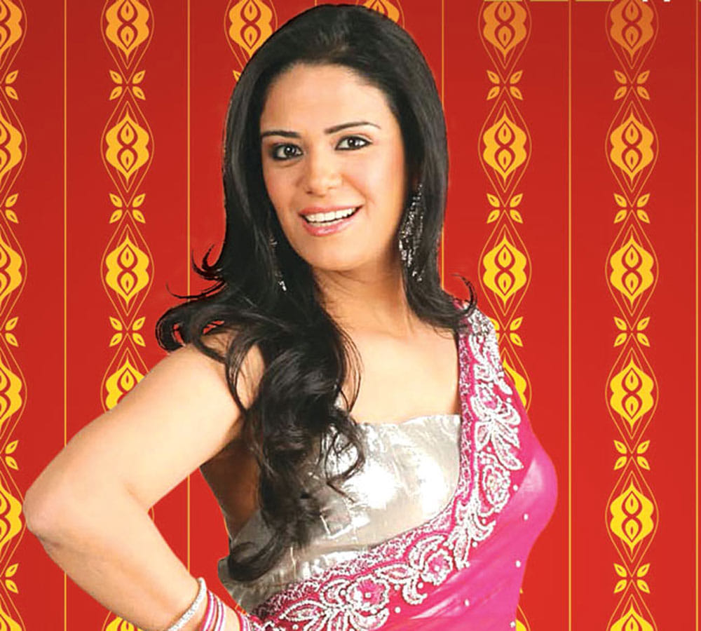 poular tv actress mona singh video vial