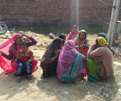 rti activist murdered in bahraich, 10 injured