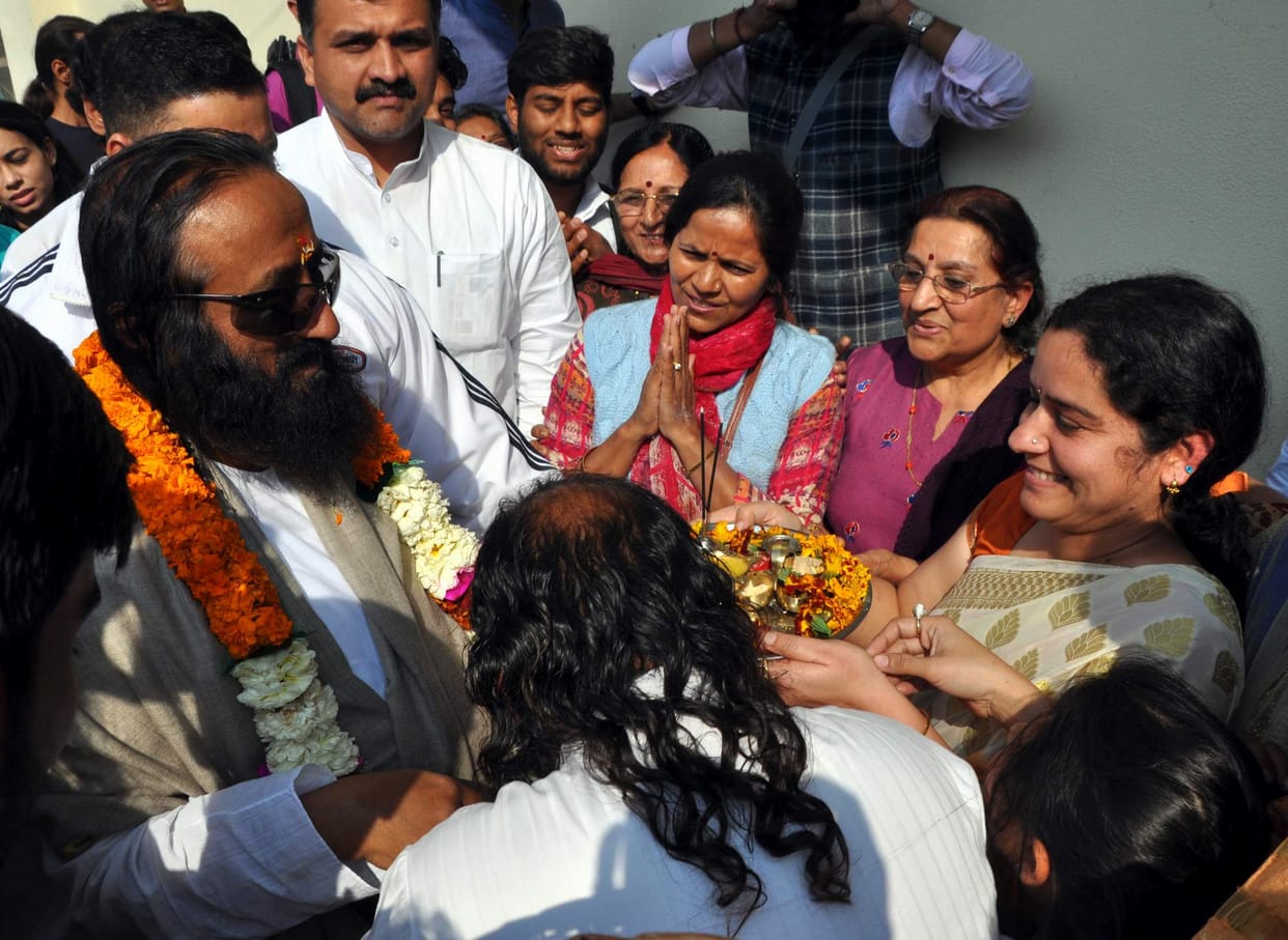 Sri Sri Ravishankar reach Tirthnagri