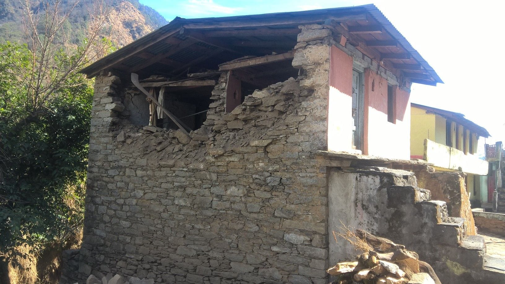 people of rudraprayag in fear after earthquake.