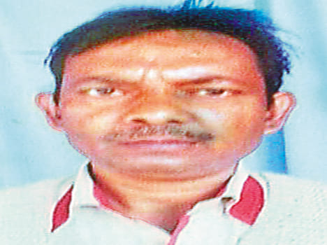 Seeing the crop farmer died