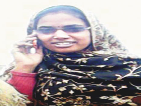 body  found hanging from noose Married