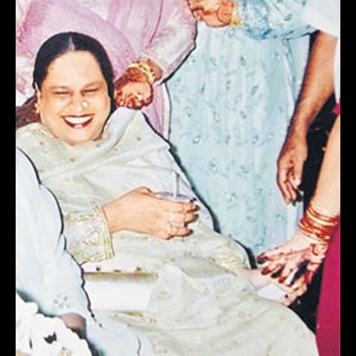 know about dawood sister haseena