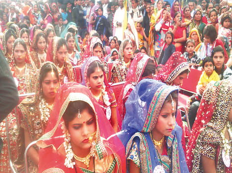 in mass wedding 51 marriages