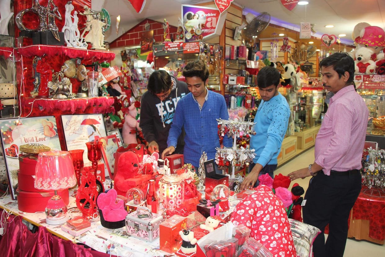 rose day: people geathre in park and mall 
