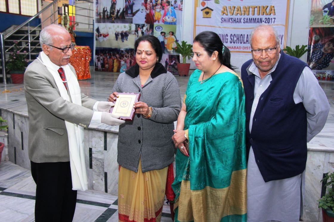 Is pleased to honor teachers