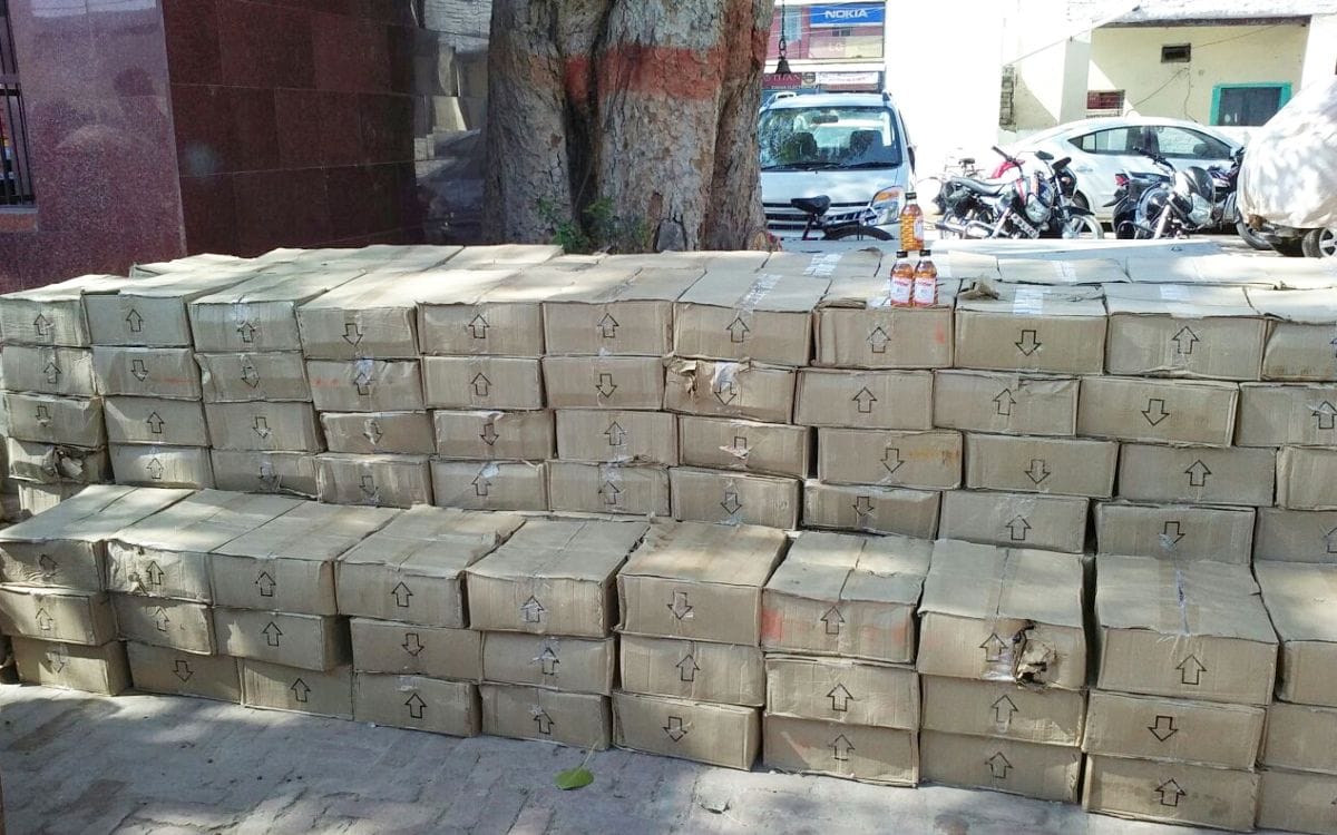 Arrested with liquor worth 65 lakh