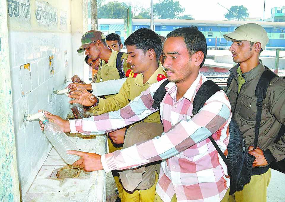 Disruption of water supply in railway station