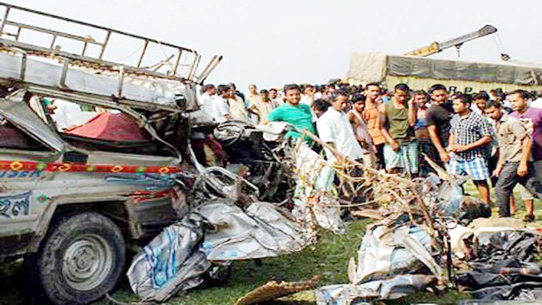 five friends died in a road accident