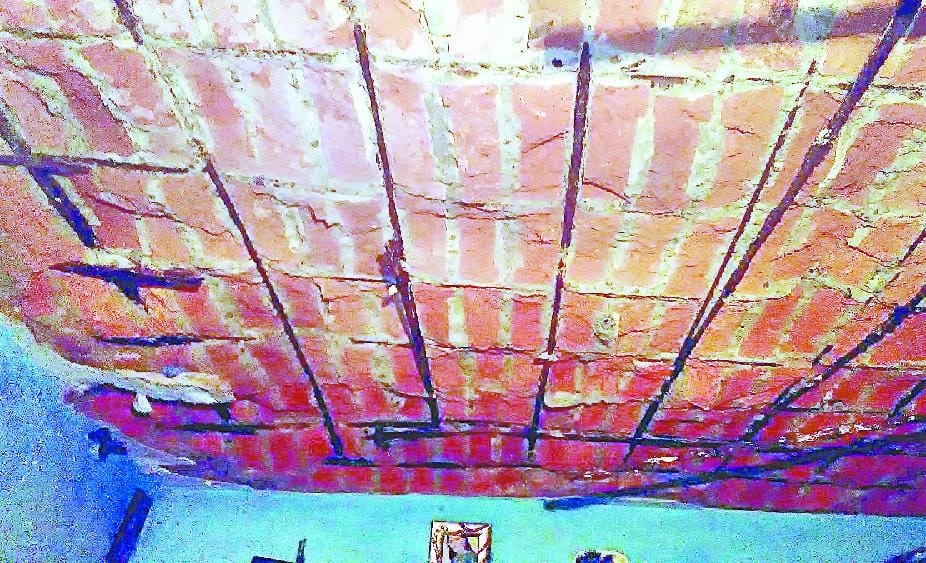 Bricks of the house collapsed, injuring tremors