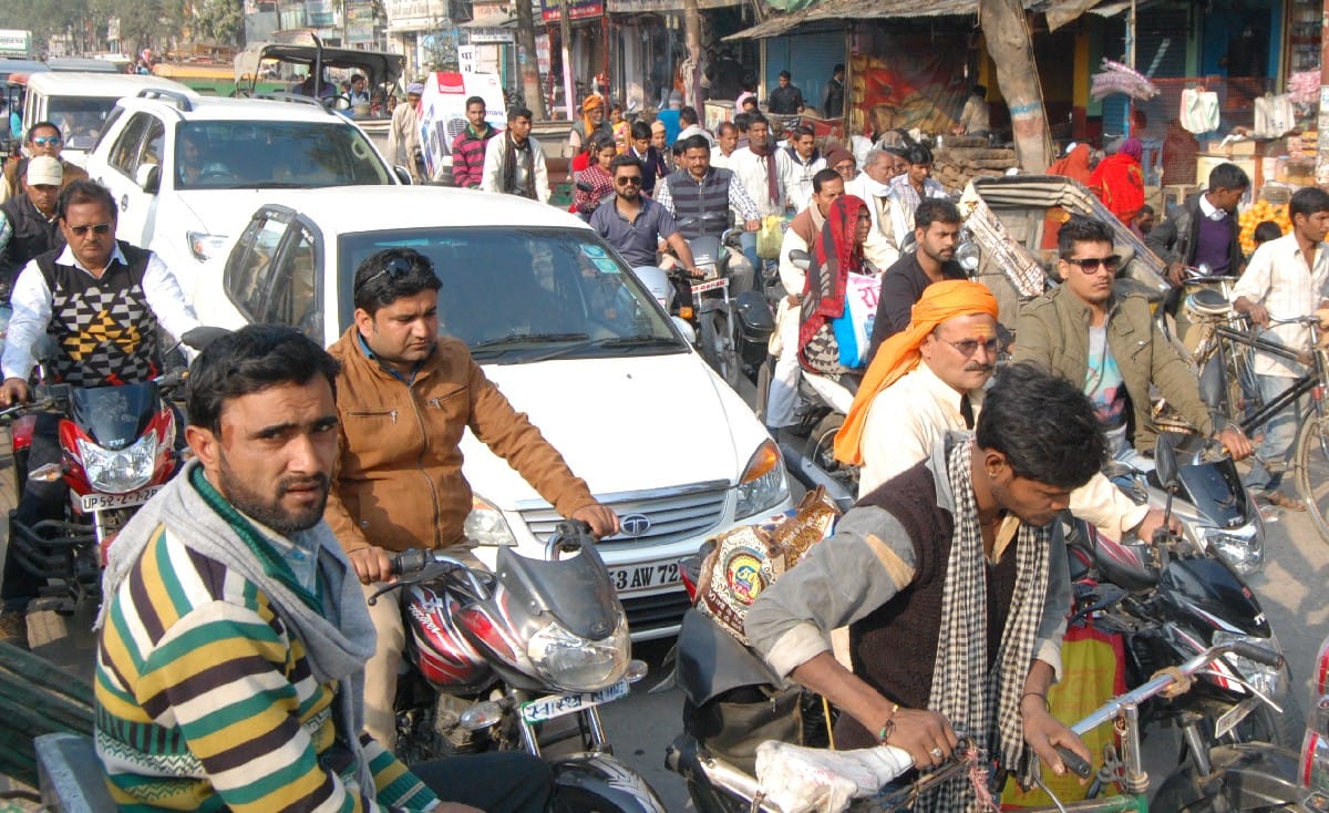 Police caught up with the convoy in jam 