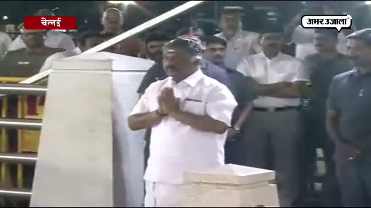 पन्नीरसेल्वम की कोषाध्यक्ष पद से छुट्टी