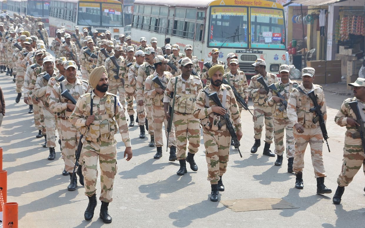 The foot march with paramilitary DM-SSP