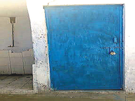 Booth water, toilet problem