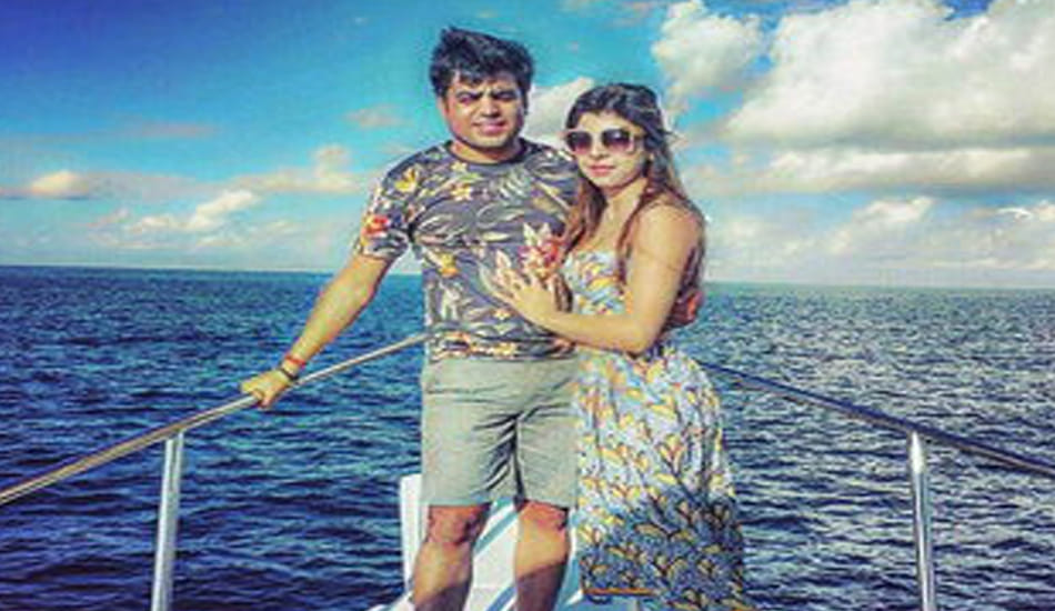akhilesh daughter in law one stap forward to dimple 