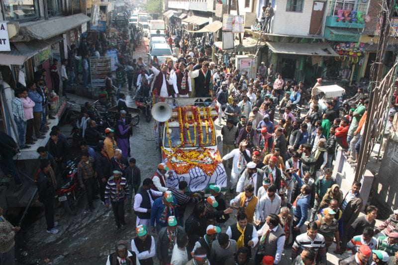 rajbbabbar addressed road show in mathura