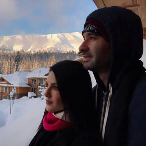 sunny leone celebrate her vacation with husband