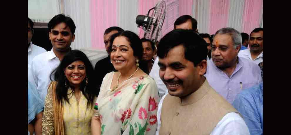 valentine special: bjp leader shahnawaz hussain took 9 years to propose her love