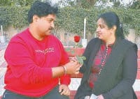 velentine week, rose day, people purched flower, kaithal