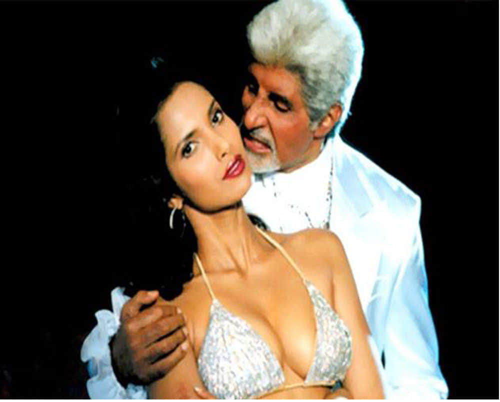 Big B did this B-grade film and shocked with his antics