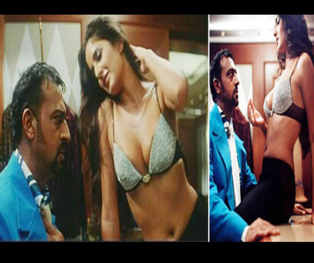 Big B did this B-grade film and shocked with his antics