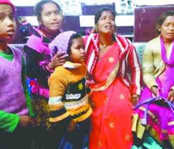Woman passengers robbed at the station