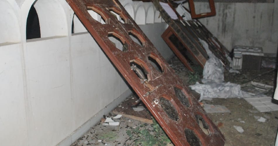 cylinder blast in industrialist house at bhiwani of haryana, critical condition of people and house