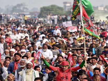 dimple apeal to voters ride on cycle