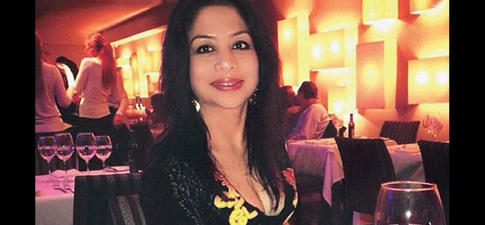 Indrani mukharjea did fake signature of peter mukharjea in jail