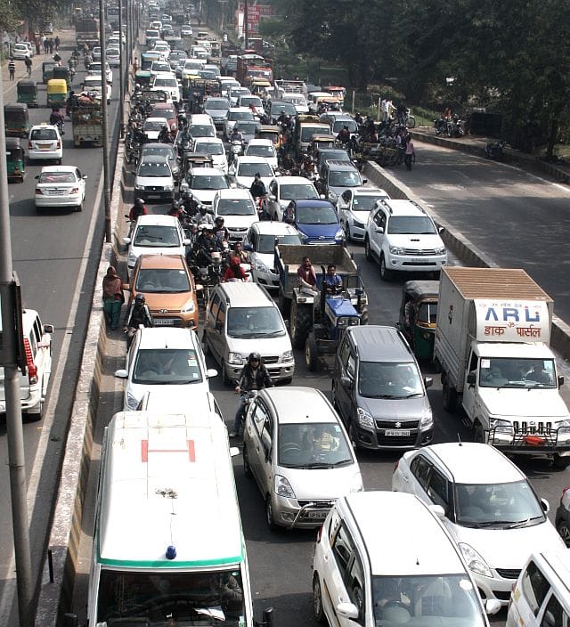 Modi and Rahul Gandhi's rally in the city were jammed ...