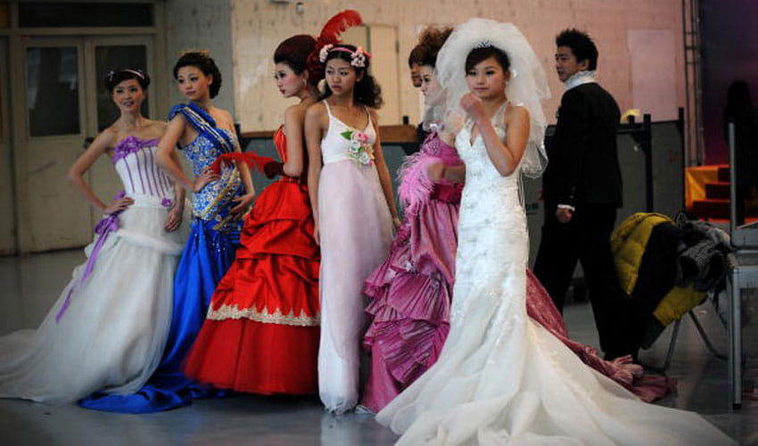 Chinese Women Buys Fake Boyfriends To Avoid Marriage Pressure