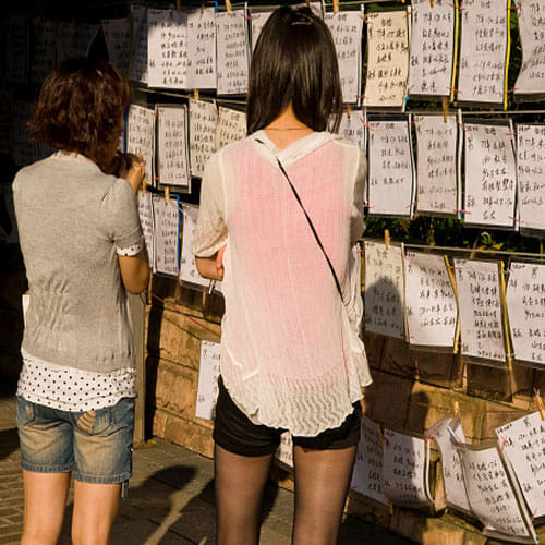 Chinese Women Buys Fake Boyfriends To Avoid Marriage Pressure