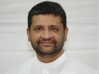 owner of 690 crore assets contest BMC election
