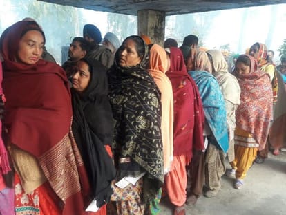 re polling going on at 48 booths of punjab for assembly election 2017