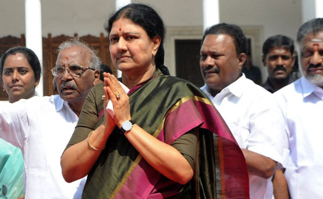 Sashikala supporters MLAs were not allowed to use mobile and TV