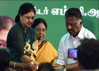 Sashikala supporters MLAs were not allowed to use mobile and TV