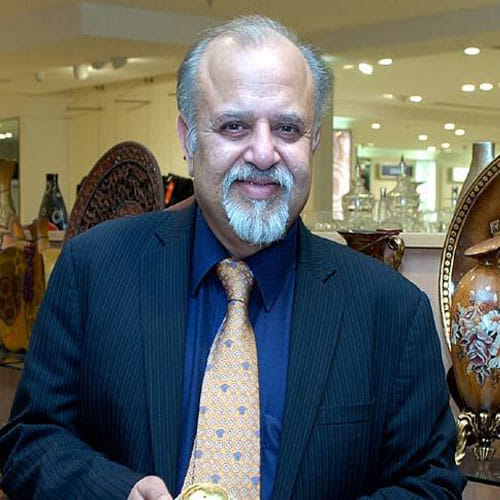 How Micky Jagitiani Of Landmark Group Became So Successfull Success Story