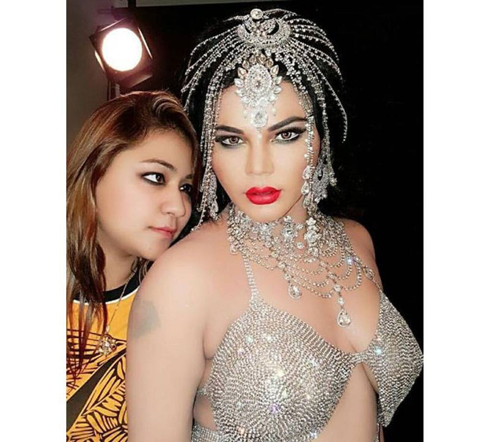rakhi sawant share her dance video in two piece