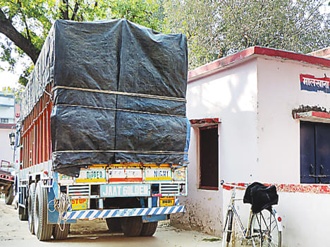 Two arrested with two and a half quintals of sandalwood